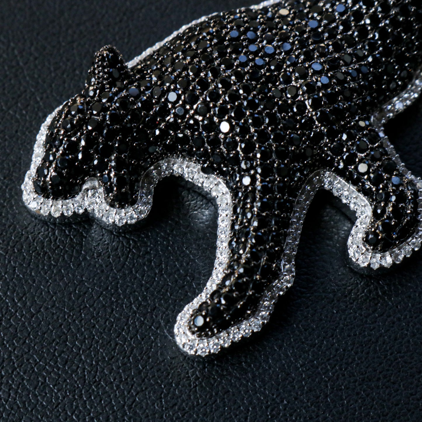 Big Pantera Pendant - 925 Silver