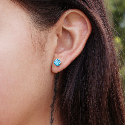 Women's 6mm Round Blue Topaz CZ Stud Earrings - 925 Silver
