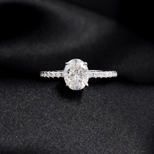 Oval Cut Moissanite Ring - 925 Silver