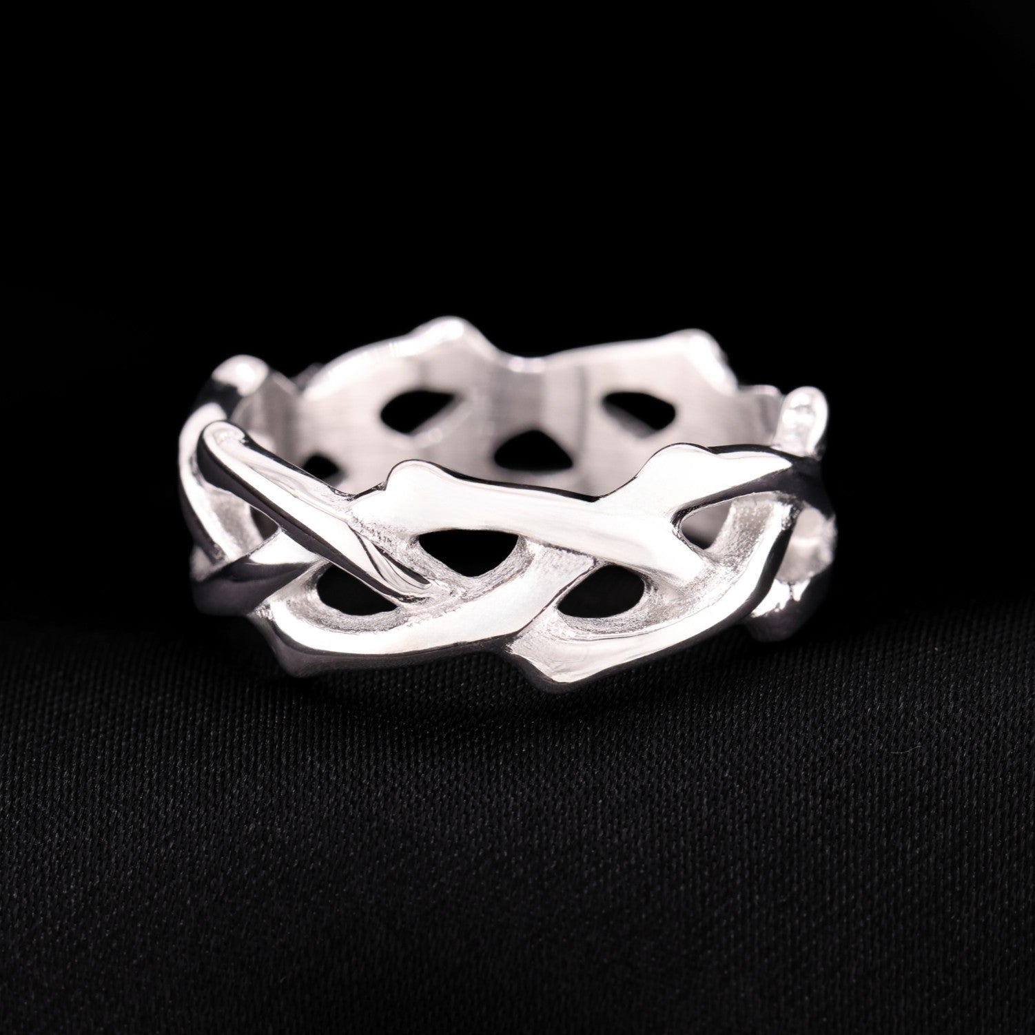 Thorn Ring - Premium 316L Stainless – Huerta Jewelry