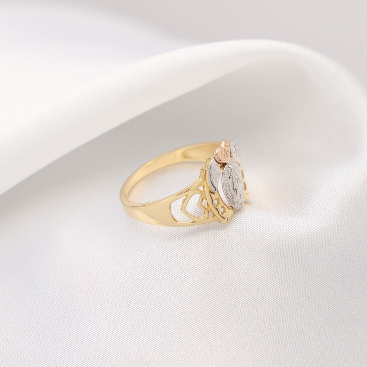 Virgin Mary Horseshoe 3-Tone Ring - 14k Gold