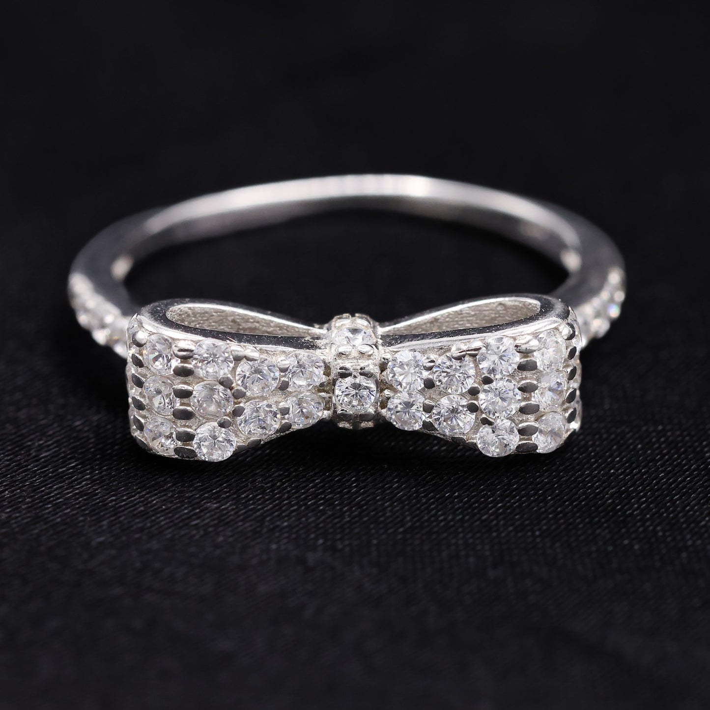 Iced Coquette Ring - 925 Silver