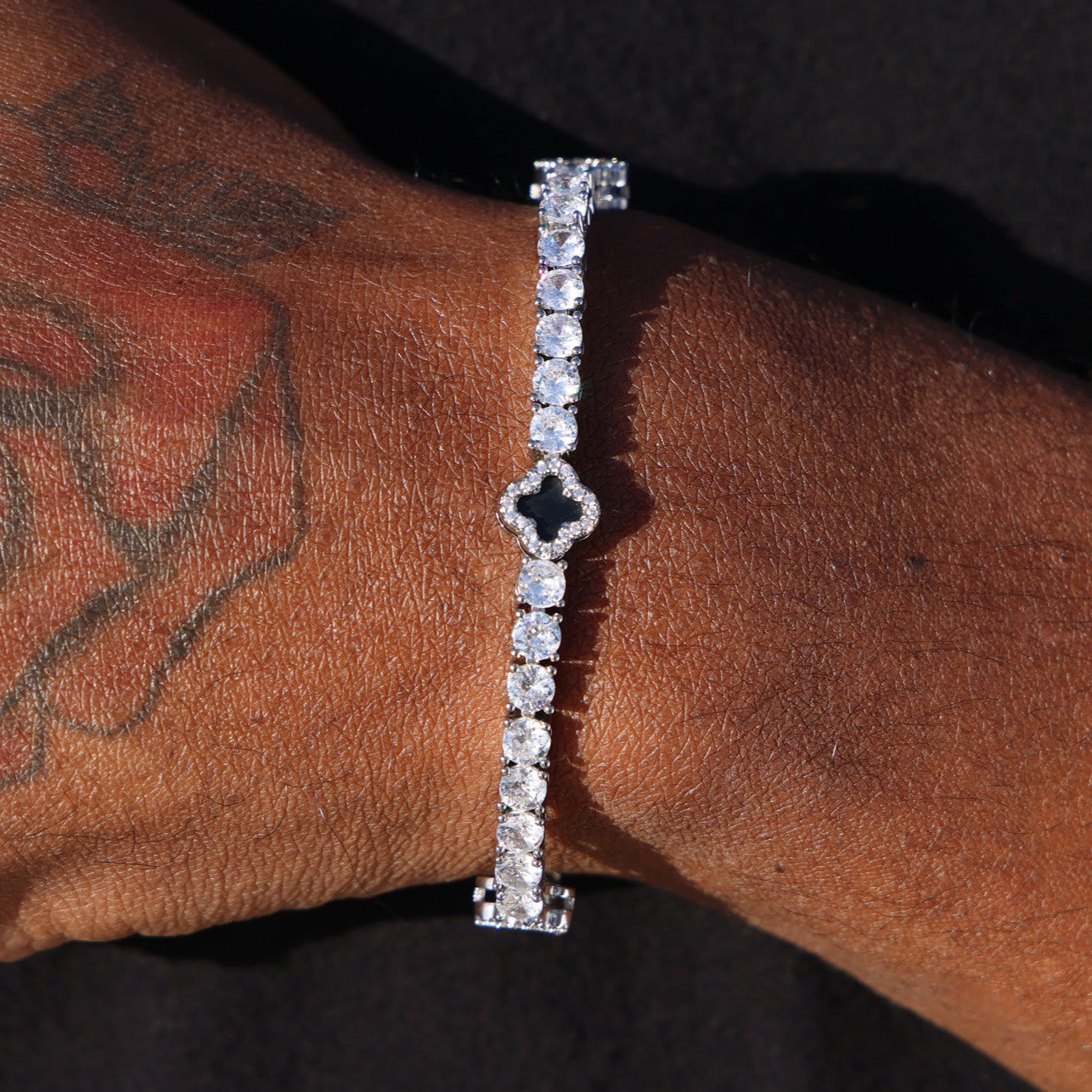 4mm Black Clover Tennis Bracelet - White Gold