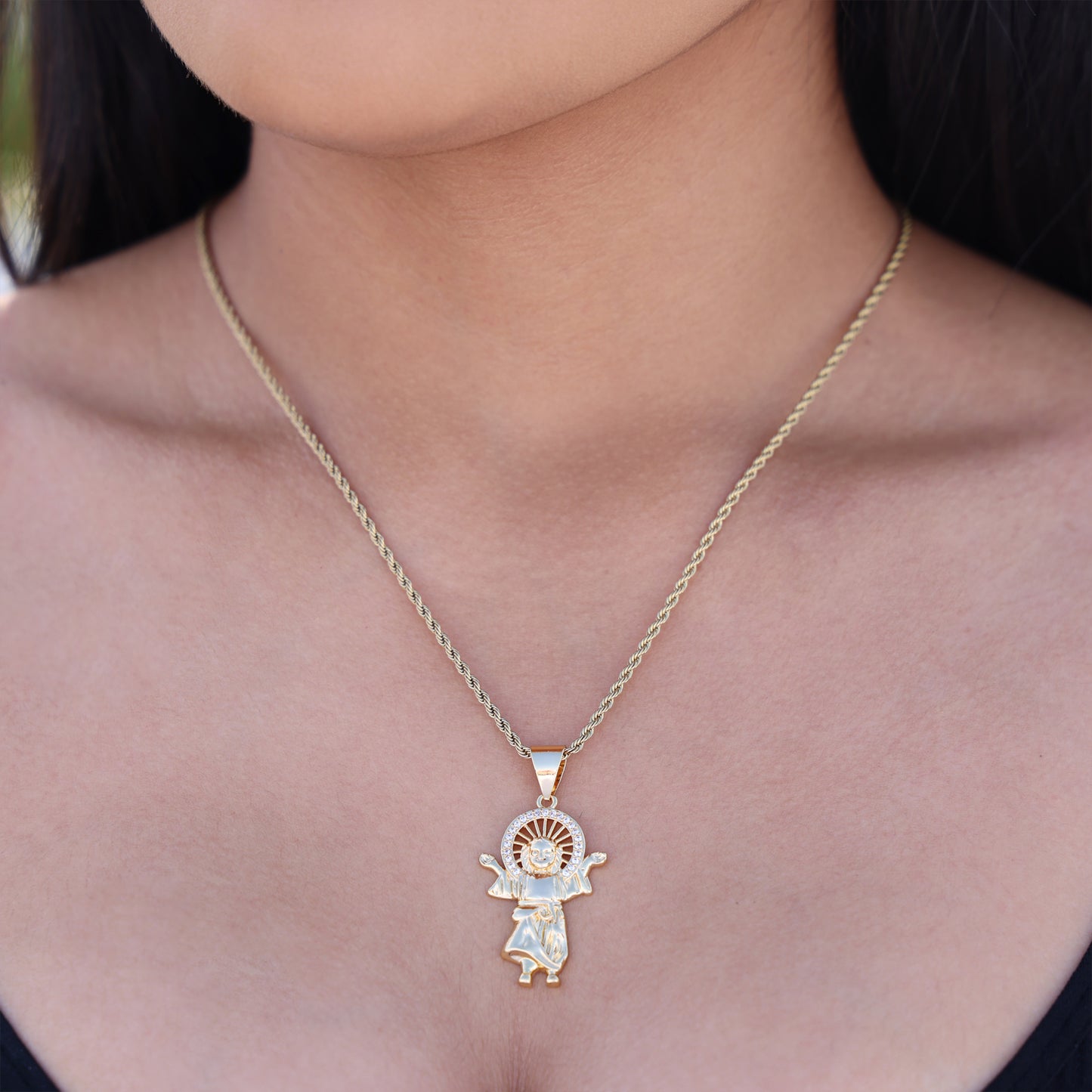 Divino Niño Jesus Necklace - Gold