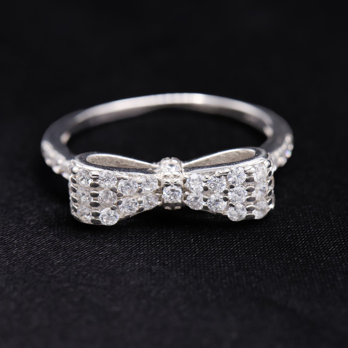Iced Coquette Ring - 925 Silver