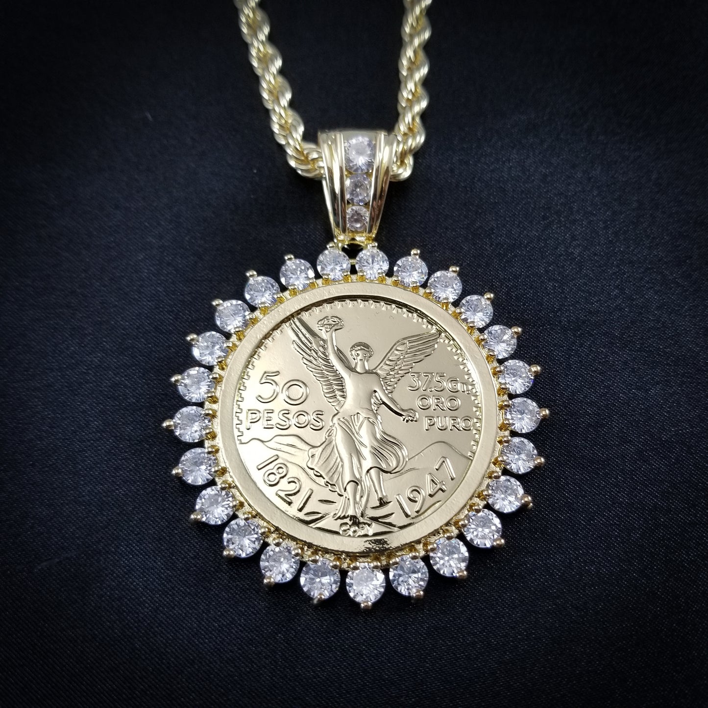 Diamond Bezel Centenario Pendant - Gold