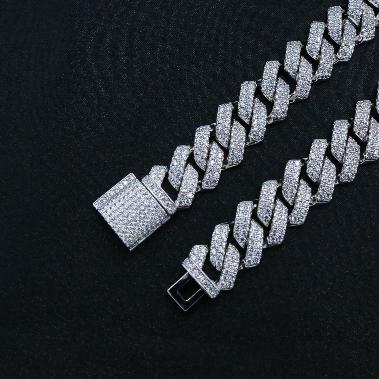 13mm Diamond Prong link Cuban Necklace - White Gold