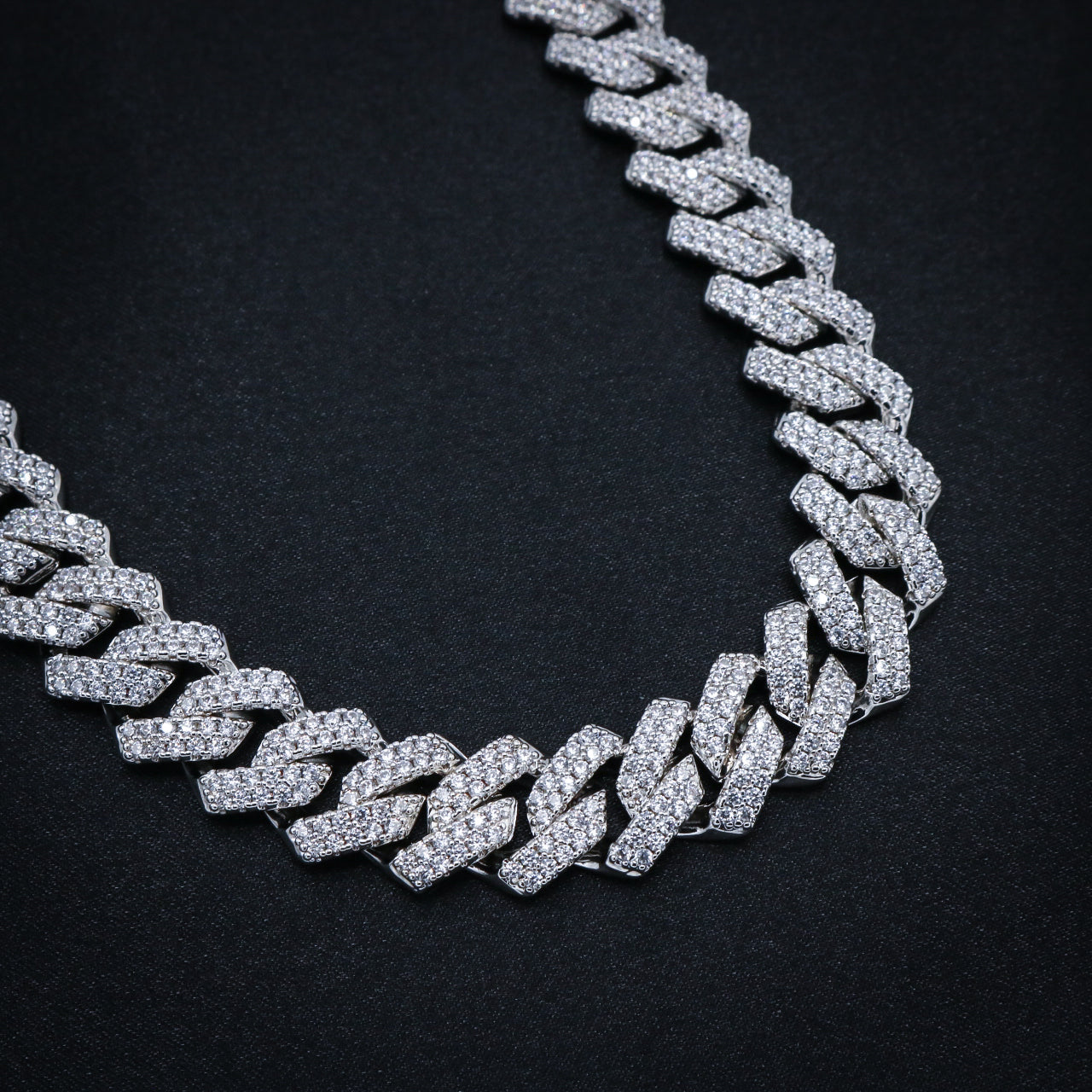 13mm Diamond Prong link Cuban Necklace - White Gold