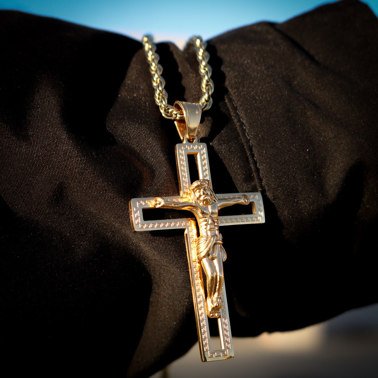 Jesus Crucifix Pendant - Gold
