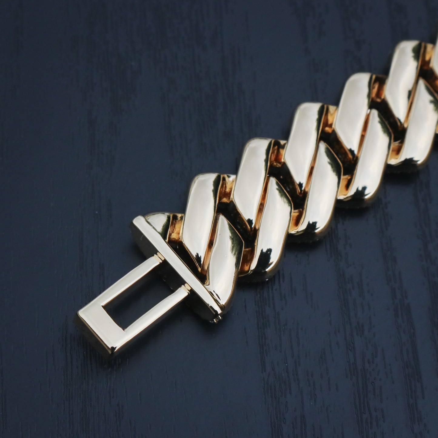 19mm Diamond Prong Link Cuban Bracelet - Gold