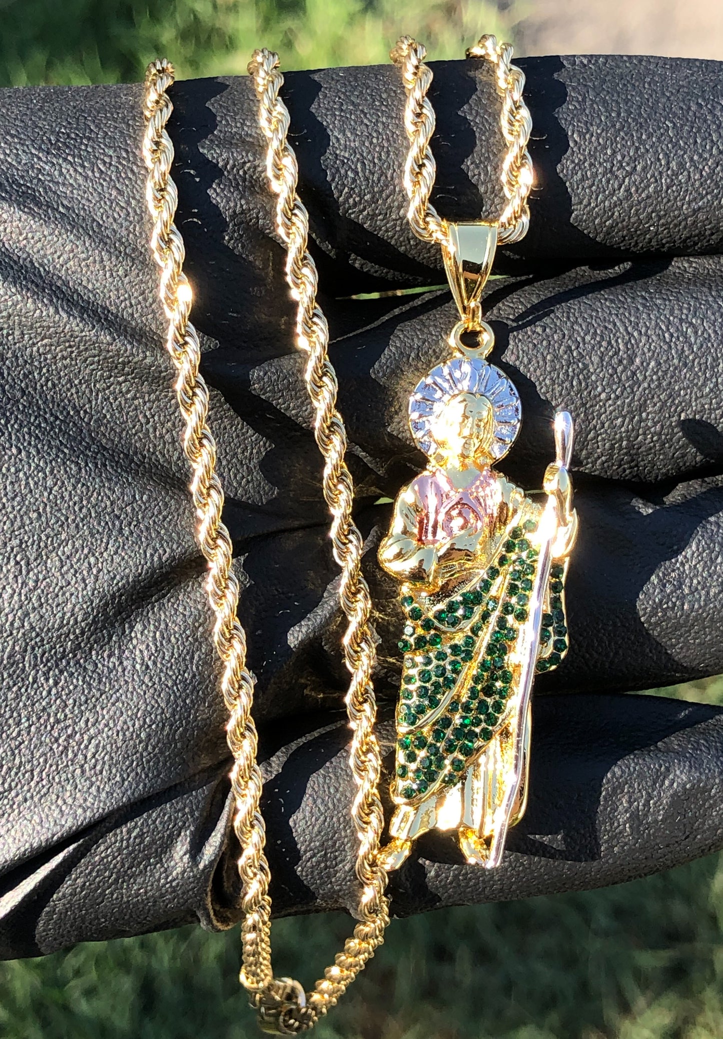 San Judas 3-Tone with Green Stones Pendant - Gold