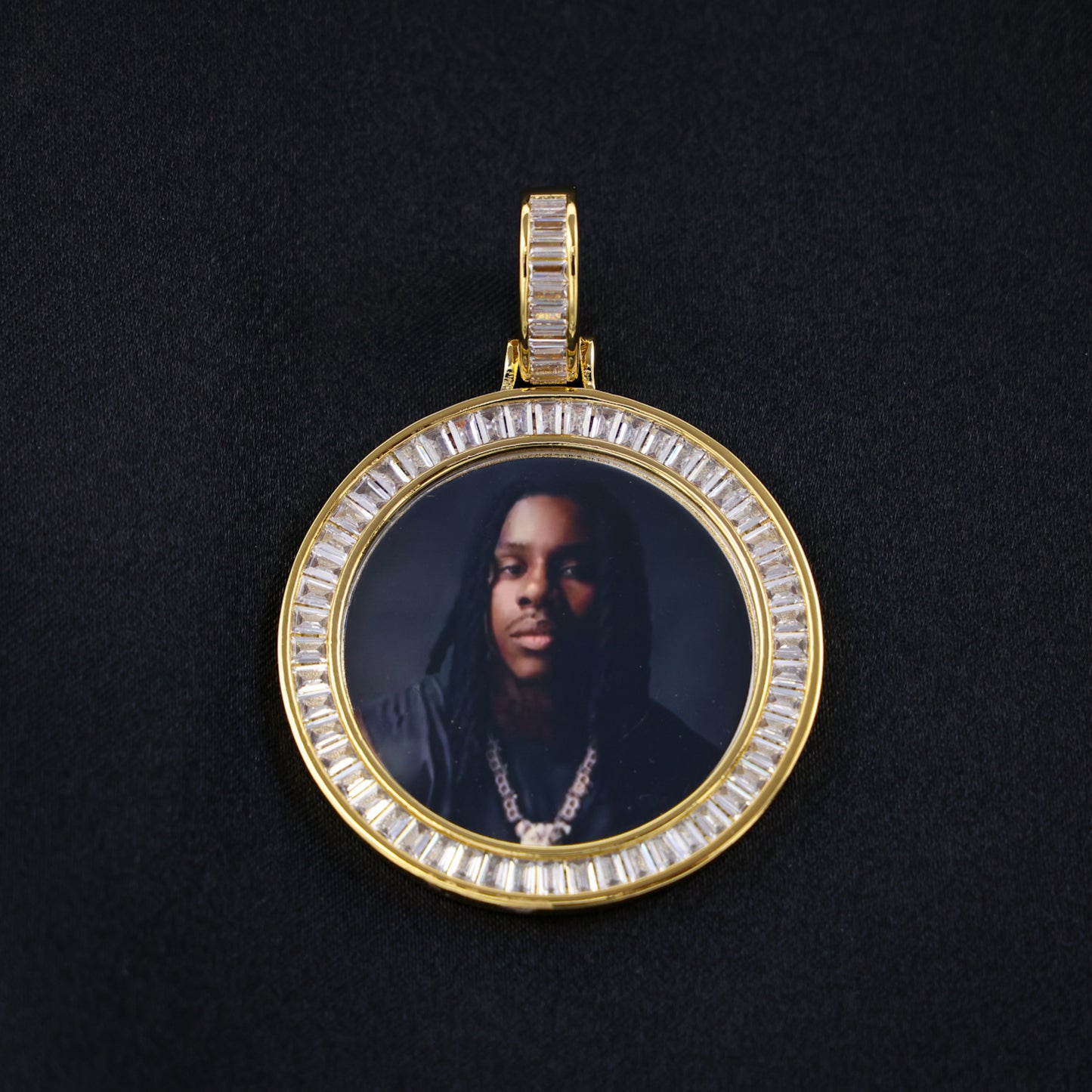 Custom Baguette Circle Photo Pendant - Gold