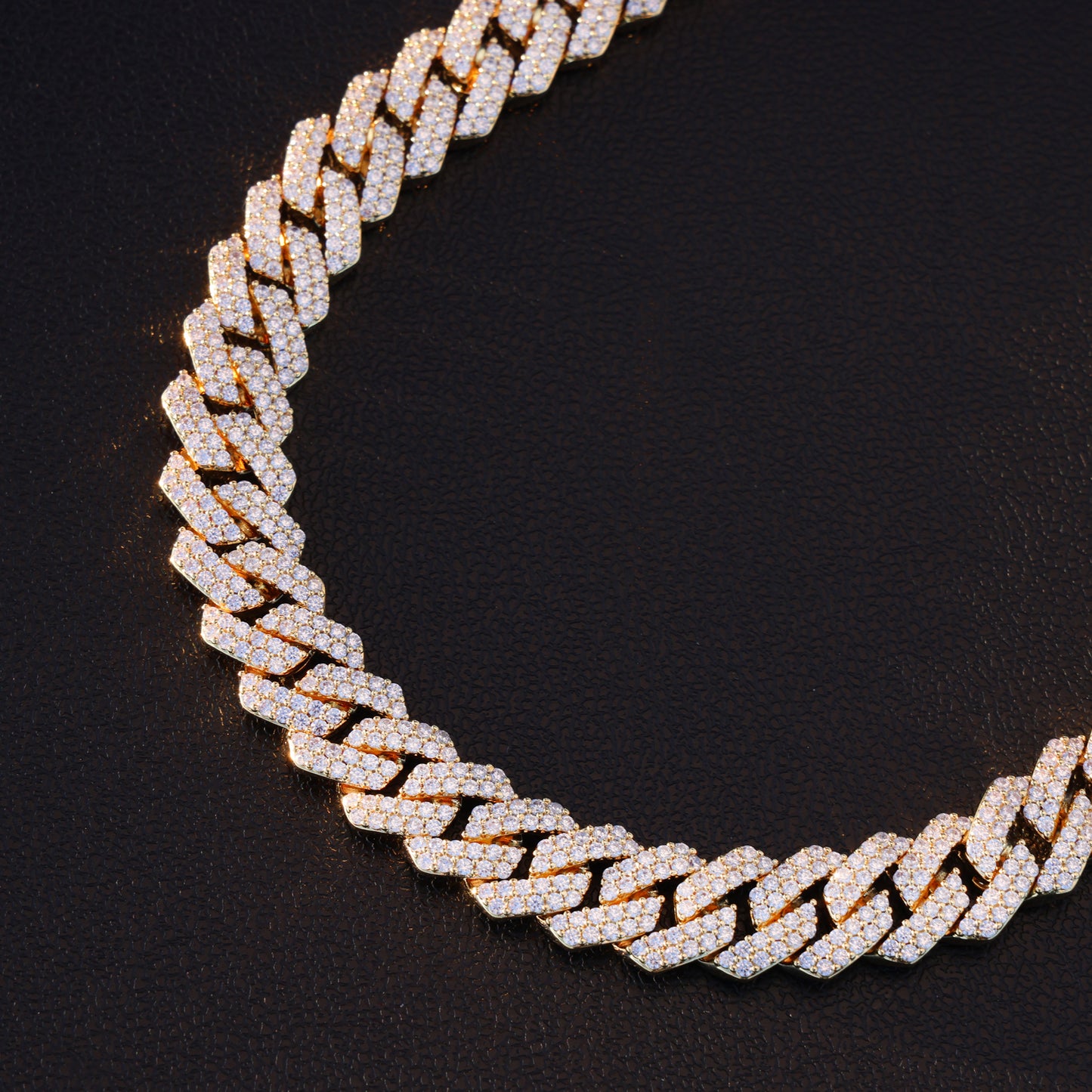13mm Diamond Prong link Cuban chain - Gold
