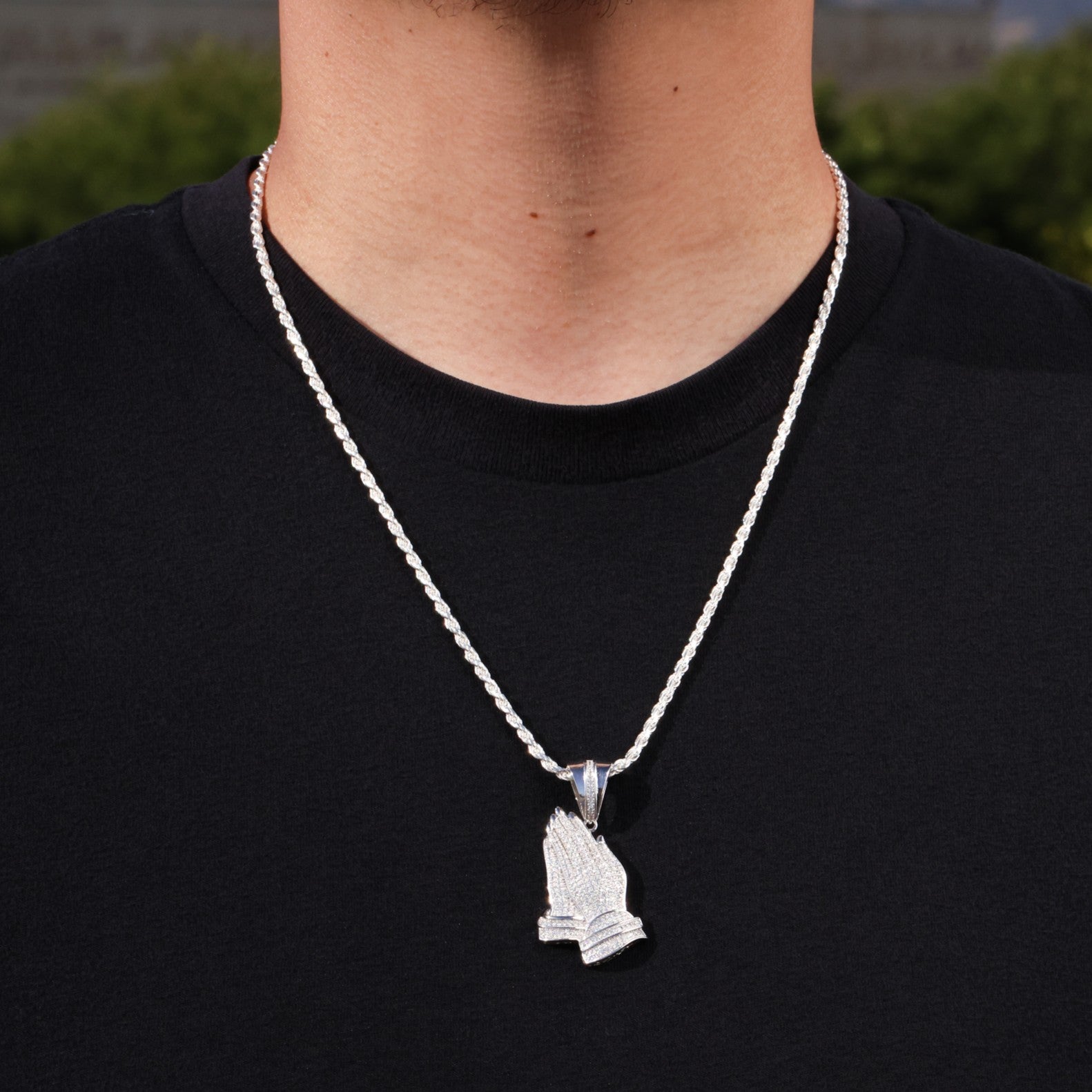 Iced Out Praying Hands - 925 Silver – Huerta Jewelry