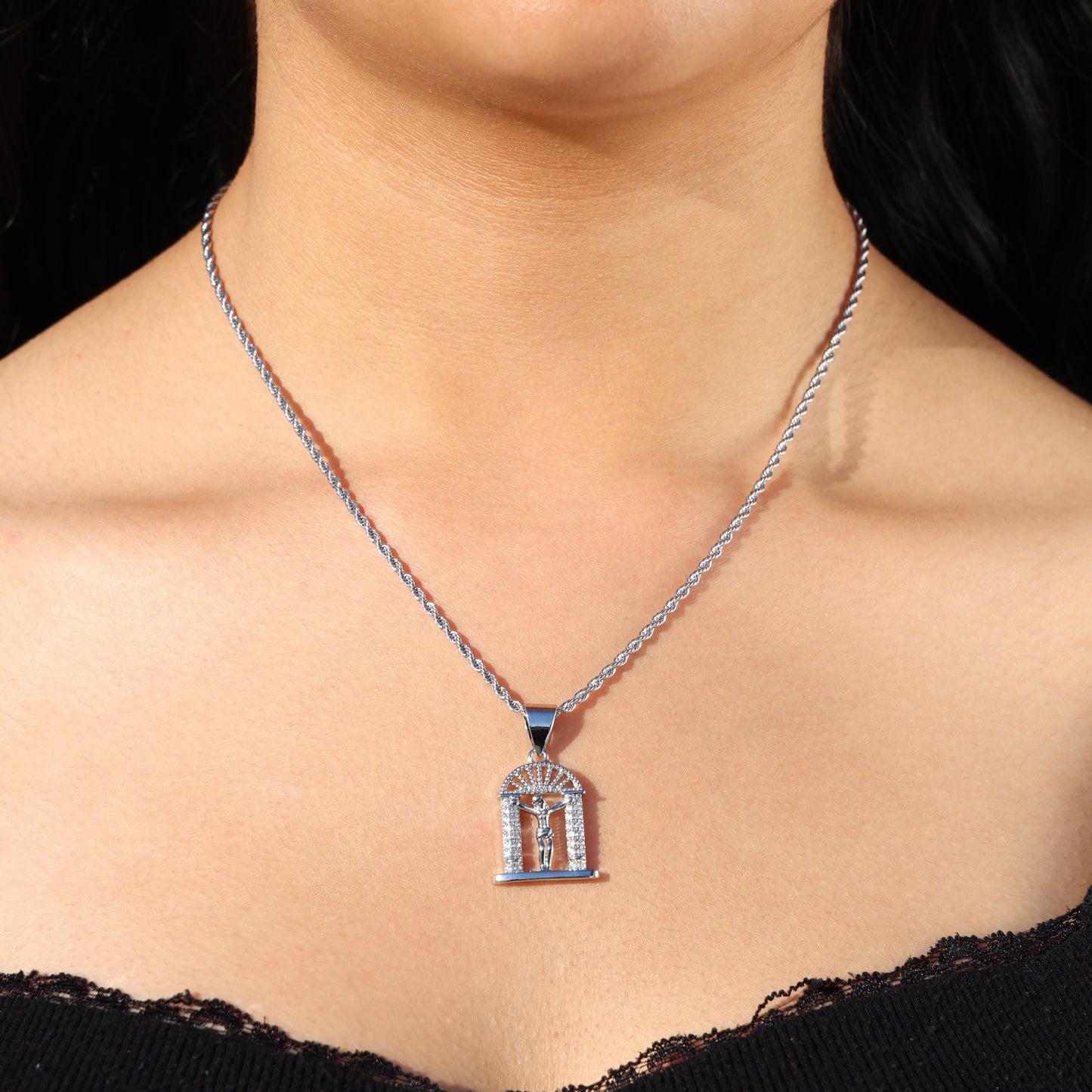 Jesus Temple Necklace - White Gold