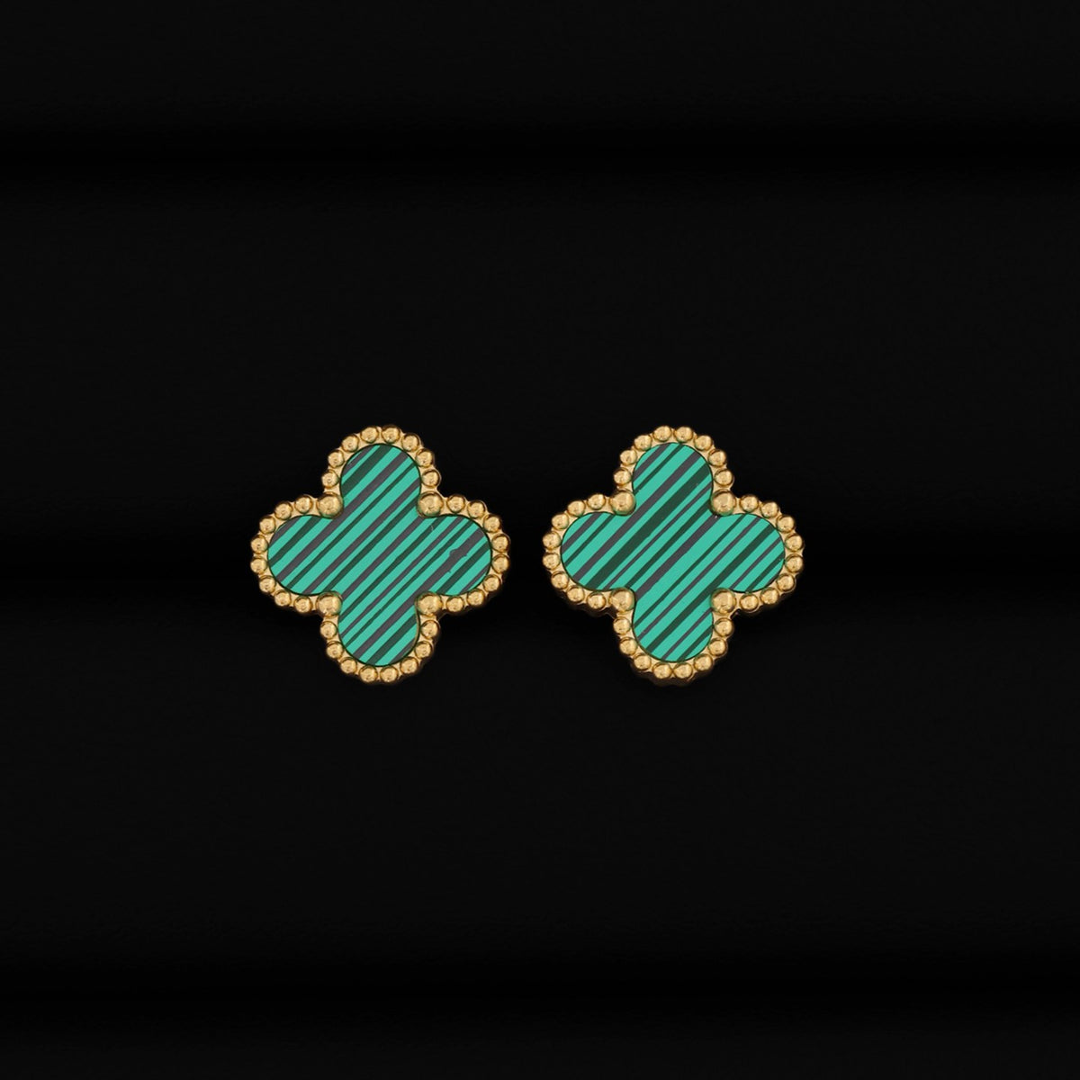 Green Clover Earrings - Gold