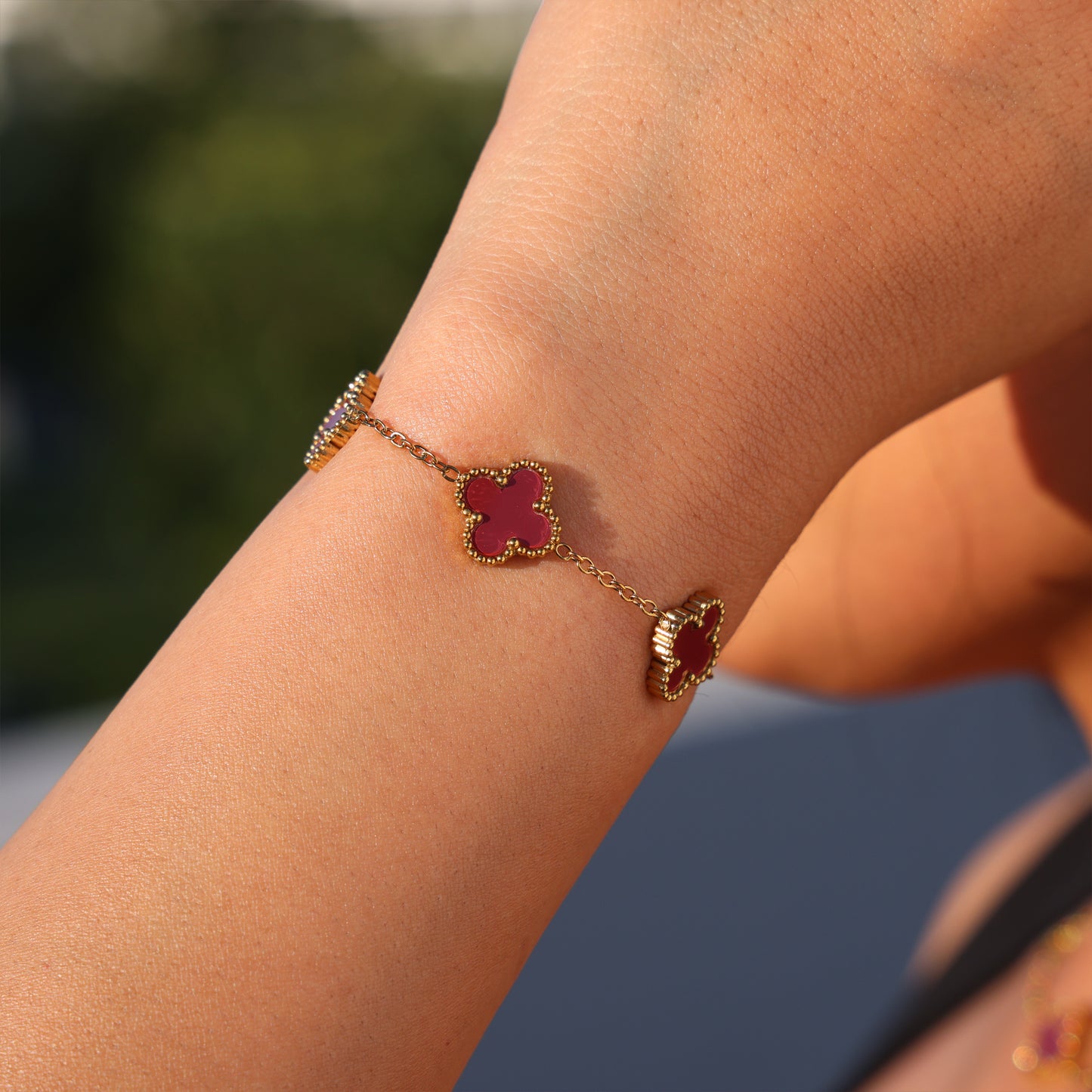 Burgundy Clover Bracelet - Gold