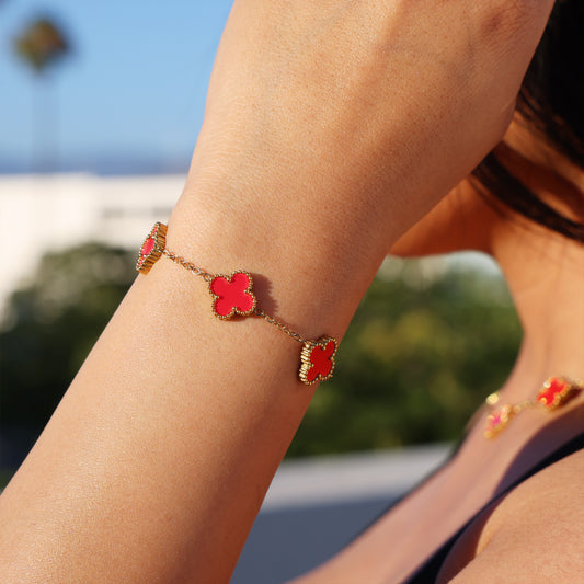 Red Clover Bracelet - Gold