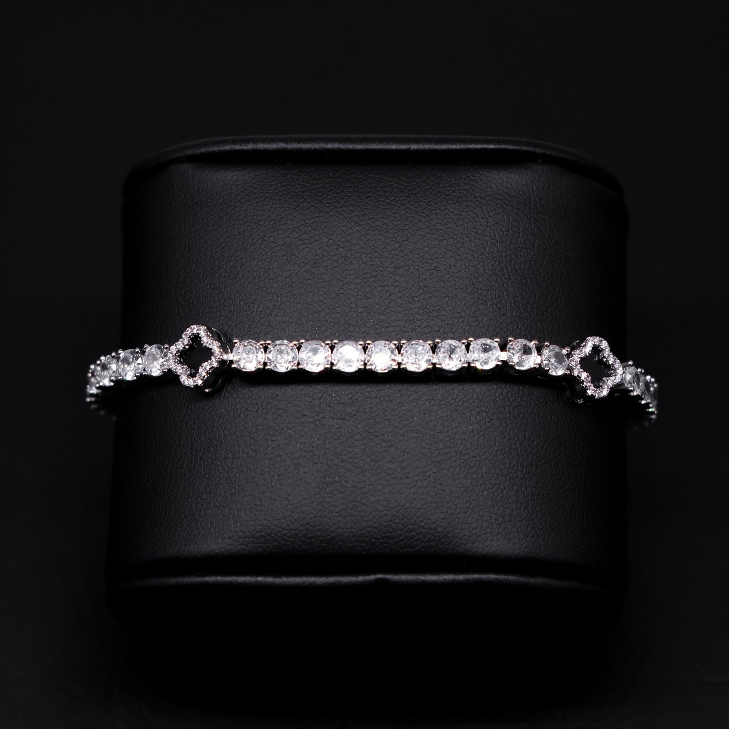 4mm Black Clover Tennis Bracelet - White Gold