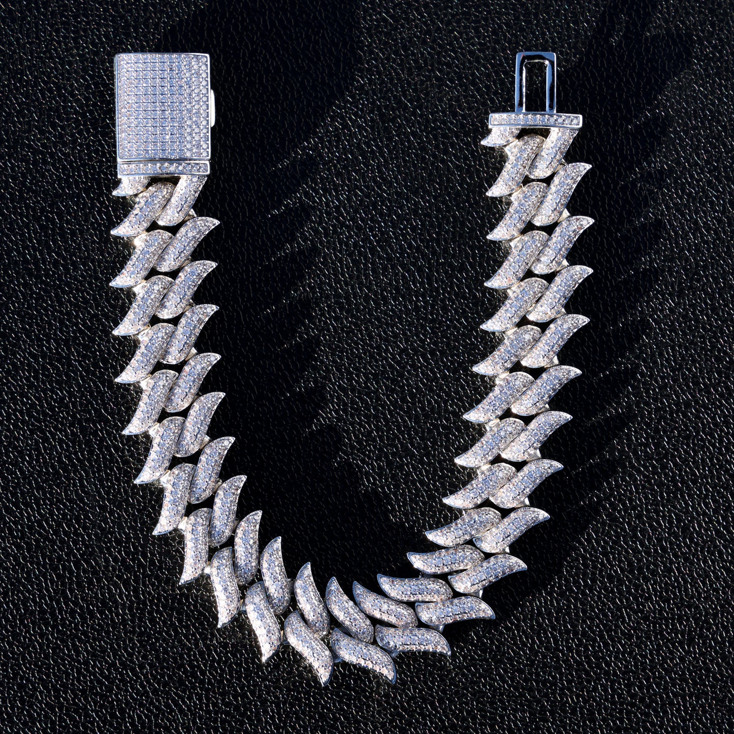 18mm Iced Out Spiked Cuban Bracelet - White Gold